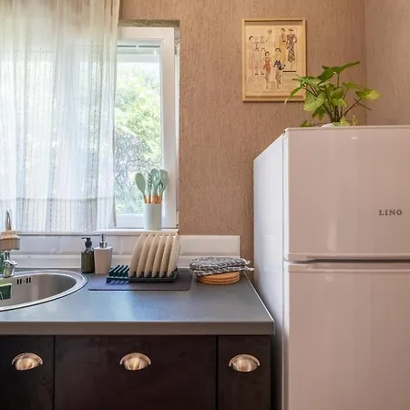 #maison㊶ - A Vibrant, Urban Apartment Sofia